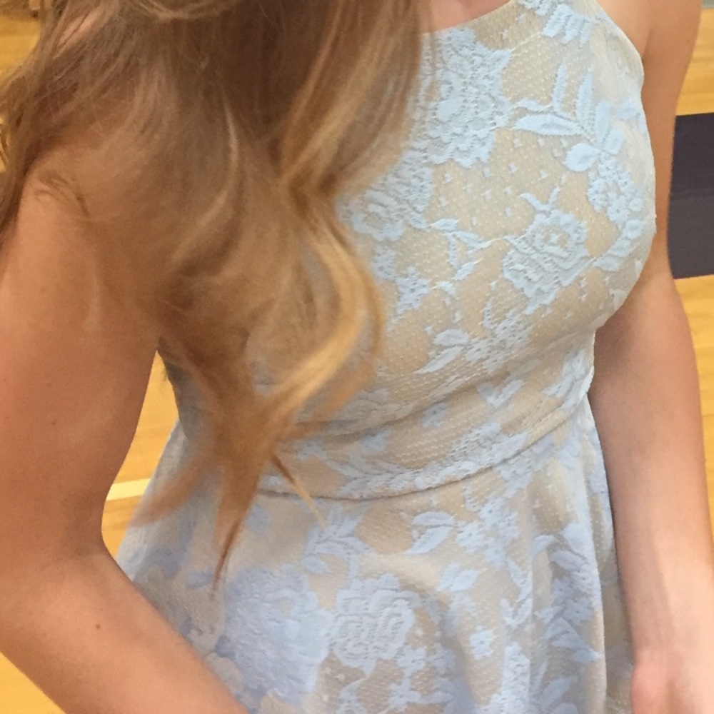 Dress - Picture 2 of 3